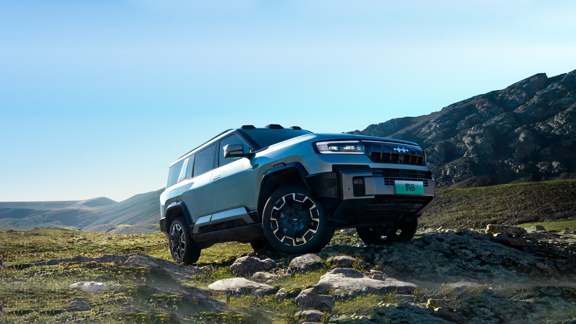 Гибридный автомобиль Leopard 8